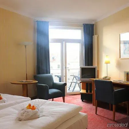 Strand-hotel Huebner Hotel